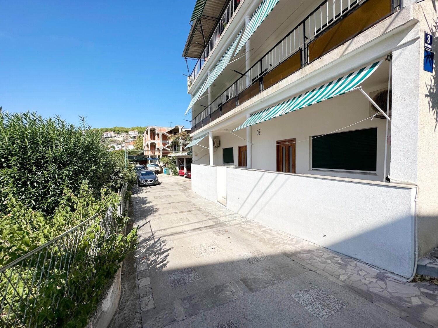 Apartments Kaza Traù Esterno foto