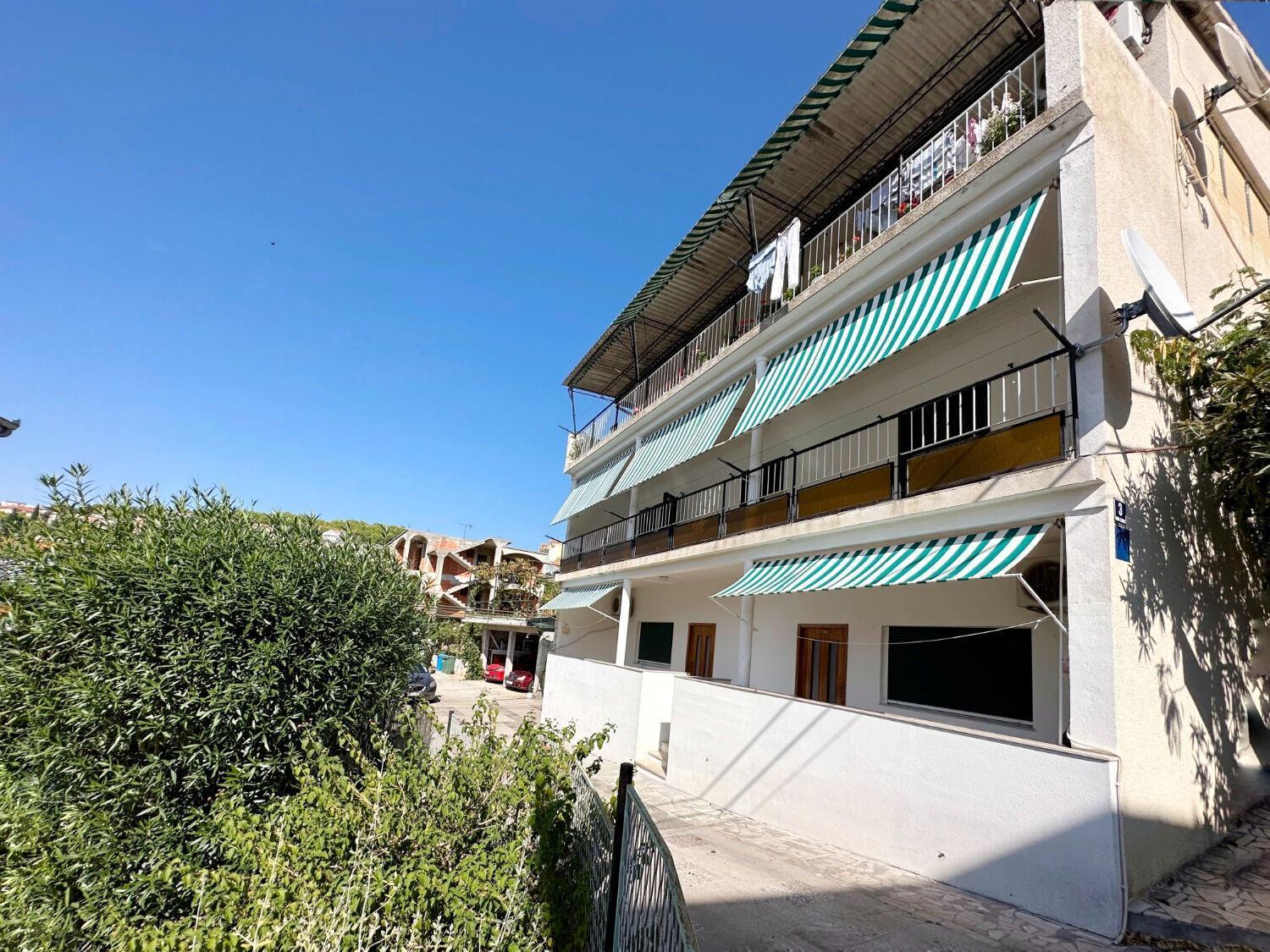 Apartments Kaza Traù Esterno foto